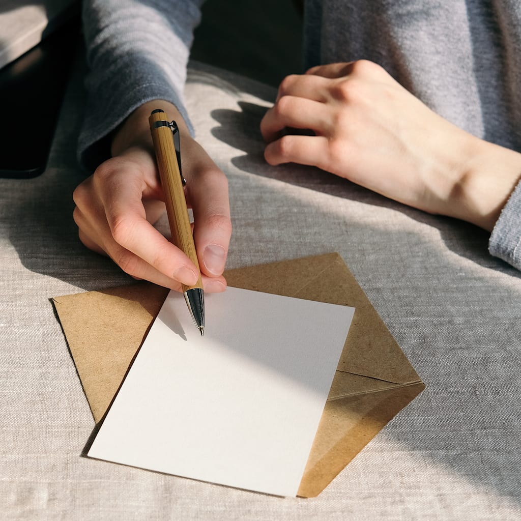 MXP39092-hub-tile-WeddingWishes-writingcard-001