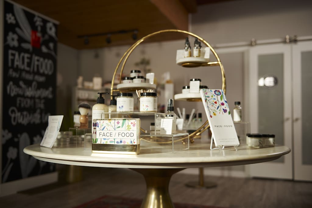 MXP41511-Face-Food-001