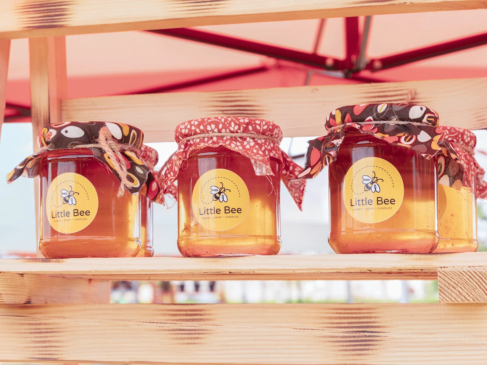 Wedding favors jars of honey with custom labels