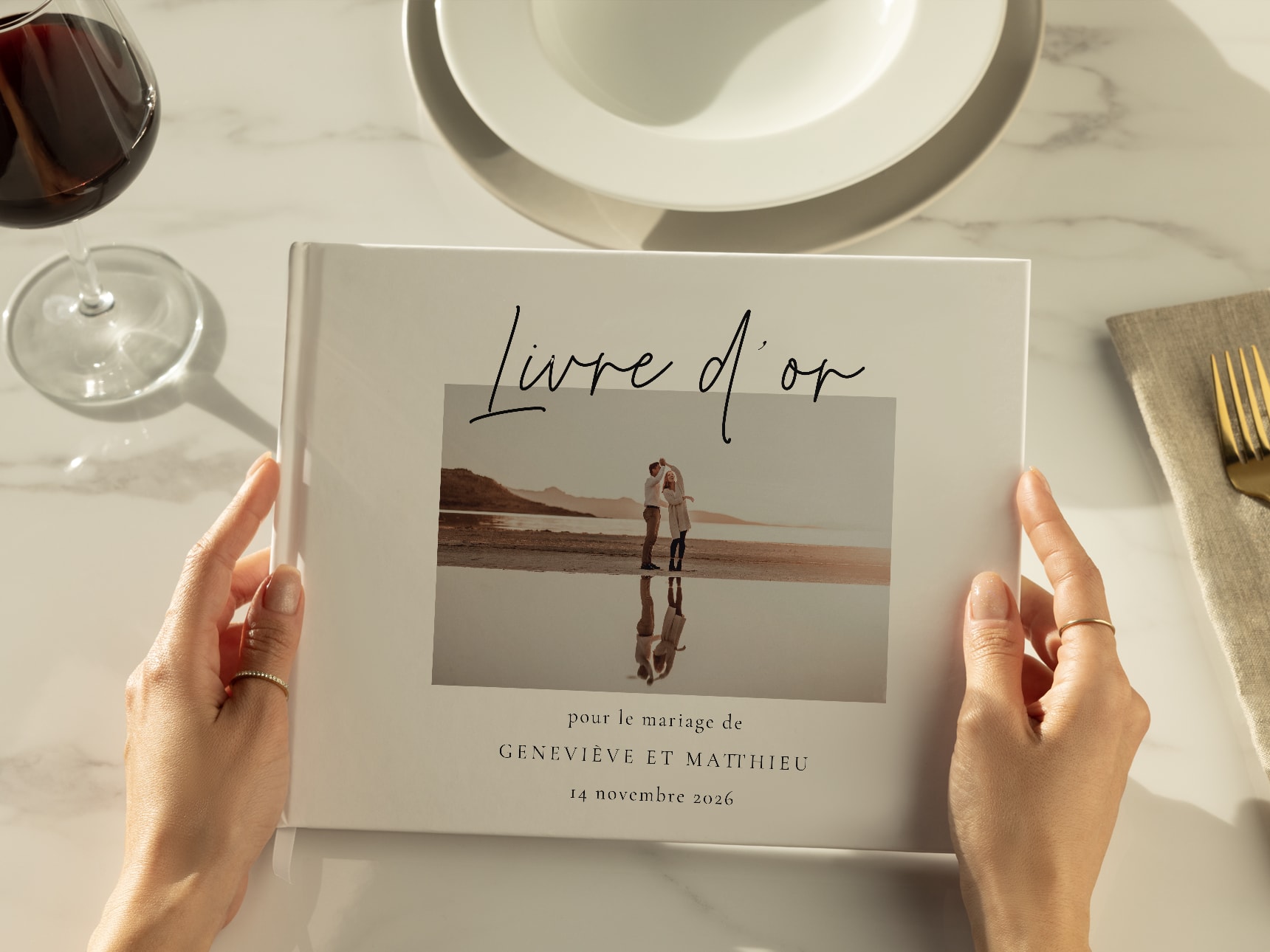 Livre d&rsquo;or de mariage&nbsp;: id&eacute;es pour capturer bien plus que de simples signatures