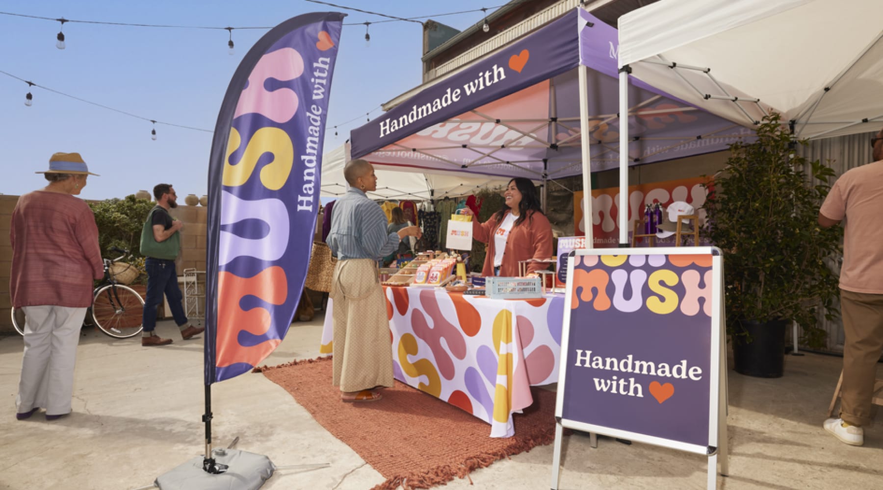 Banners, A-signs, table decor, printed outdoor signs for an event