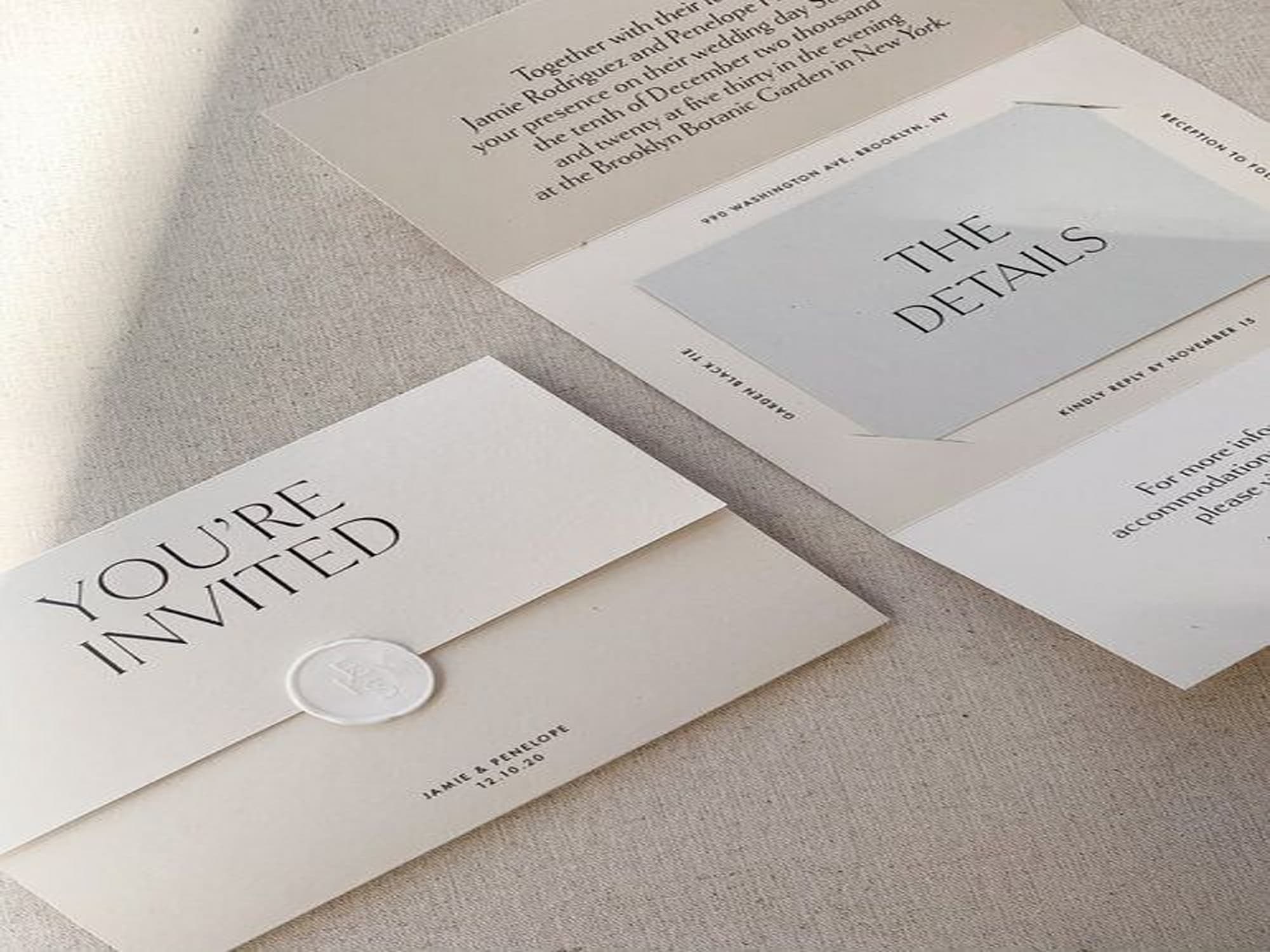 Business card with nature imagery for a photography brand