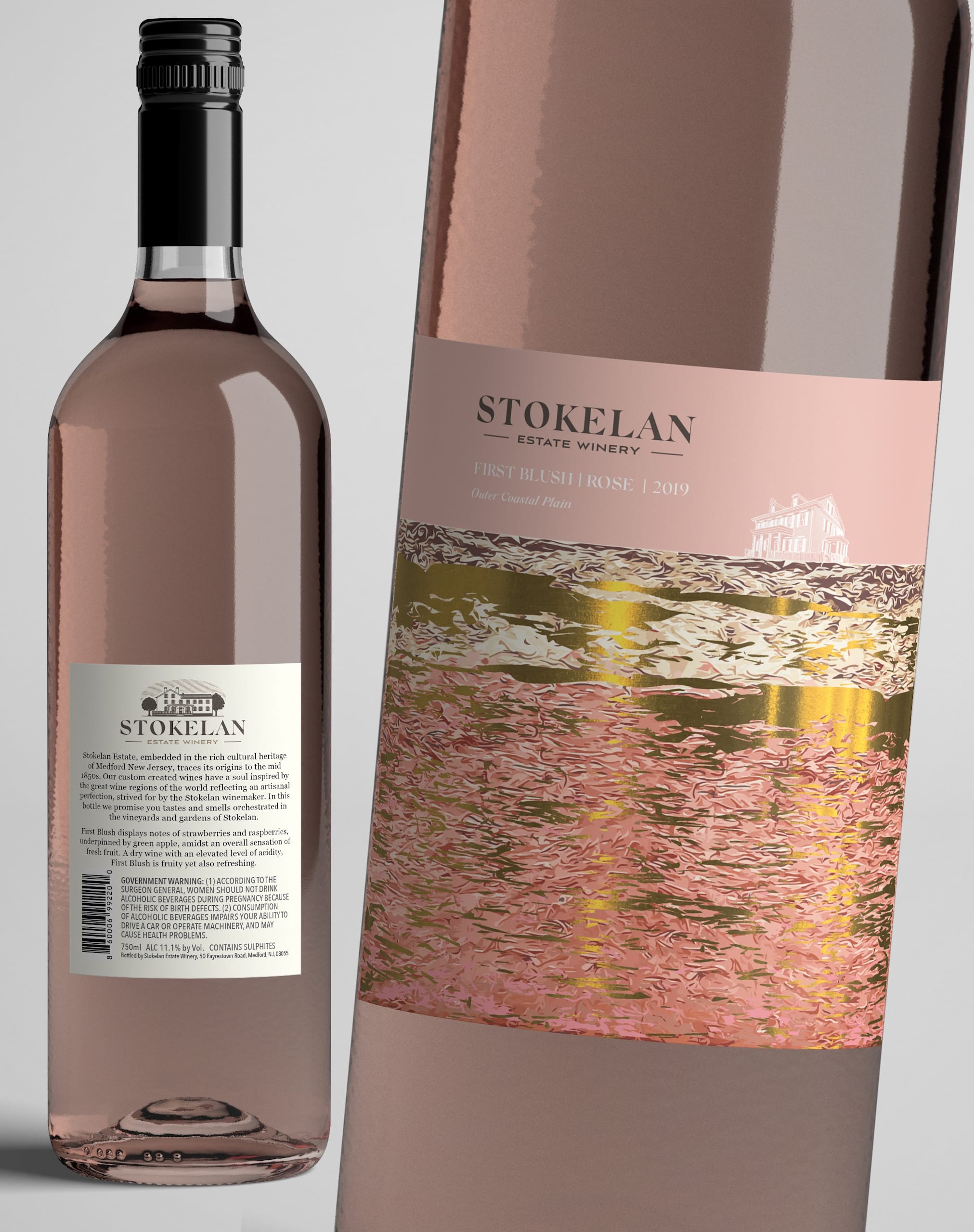 Bouteille de vin ros&eacute; de luxe avec une &eacute;tiquette &eacute;l&eacute;gante aux tons blush, pr&eacute;sentant une typographie &agrave; empattements raffin&eacute;e, une illustration de paysage &agrave; effet m&eacute;tallis&eacute; et un style graphique minimaliste premium.
 