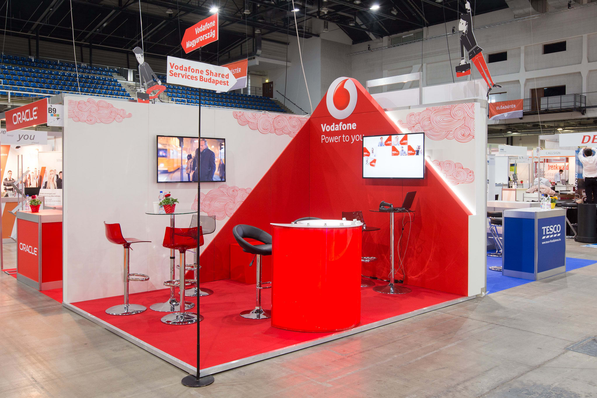 Corner trade show booth design