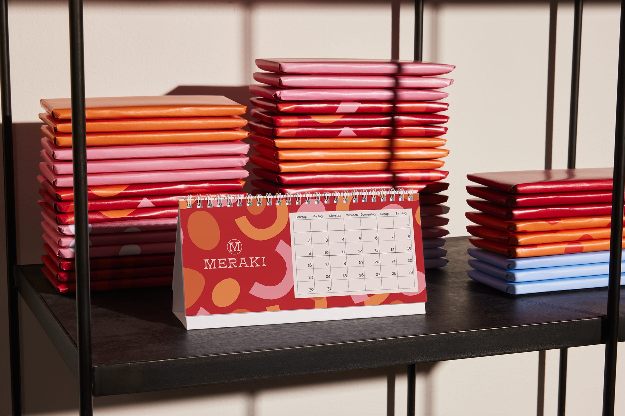 Selbst gestaltete Tischkalender als Weihnachtsgeschenk f&uuml;r Kundschaft und Teammitglieder