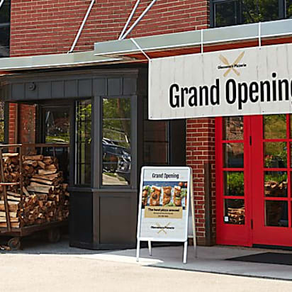 5 Storefront Sign Ideas To Attract Customers