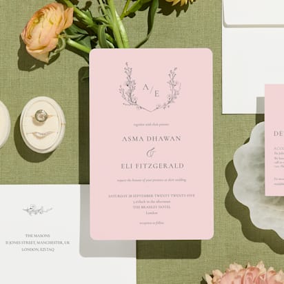 MXP38577-Hero-Ideas&Advice-Article-WeddingChecklist-001