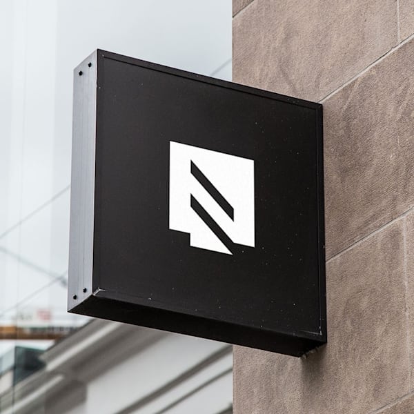 Using negative space for financial and investment company