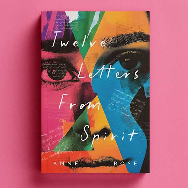 La tendance de design graphique Découpes déformées de 2026 appliquée à un design de couverture de livre.