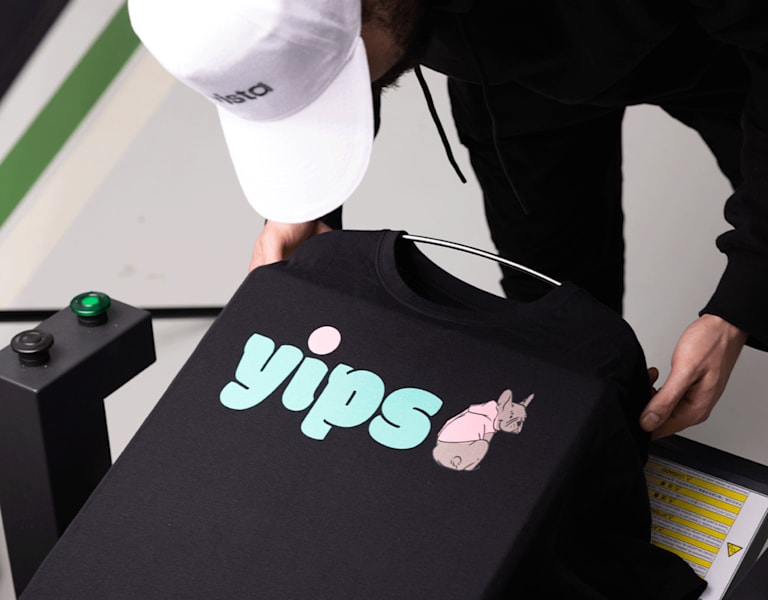 custom T-shirt design using AI design tools