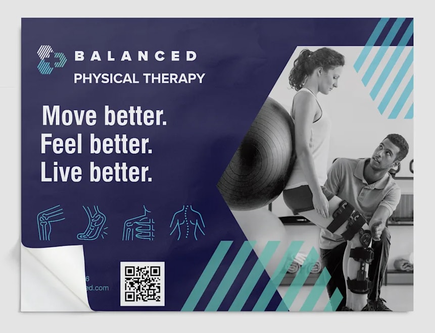 Lila-blauer Wandsticker mit Werbung für eine Physiotherapie-Praxis