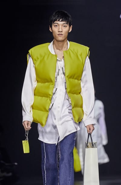Catwalk "Statement N°3" - Harbin Fashion Week looks - © Visual Society
