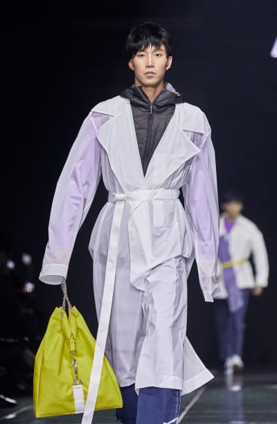 Catwalk "Statement N°3" - Harbin Fashion Week looks - © Visual Society