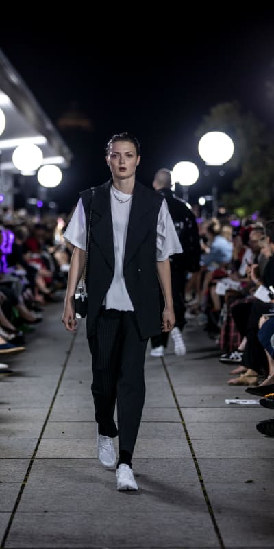 Catwalk "Statement N°5" - Mode suisse looks - © Visual Society