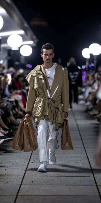 Catwalk "Statement N°5" - Mode suisse looks - © Visual Society