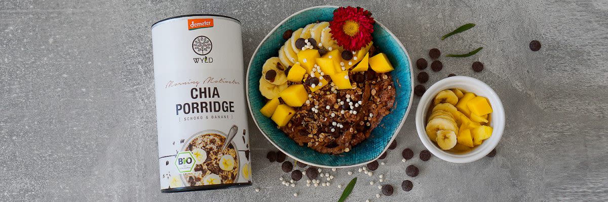 Chia Porridge mit Banane und Mango
