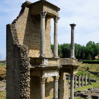 Biglietteria Area archeologica del Teatro Romano Biglietteria Area archeologica del Teatro Romano