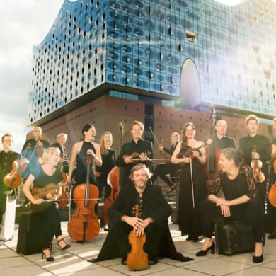 ENSEMBLE RESONANZ / RICCARDO MINASI, DIRETTORE / AOZHE ZHANG, VIOLINO