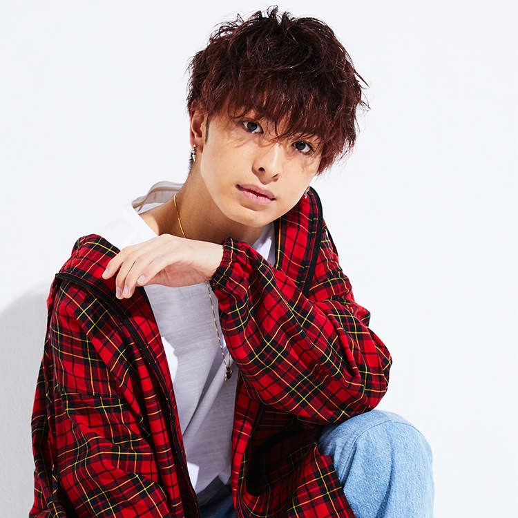 美品】 FANTASTICS 木村慧人 LDH kitchen限定 クッション