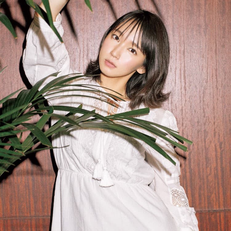 舞台にはハッピーになるパワーがある。吉岡里帆は変装せずに劇場