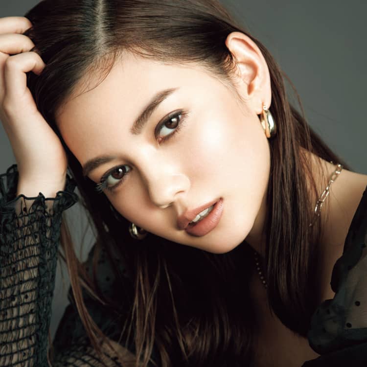 絶対美肌はkateの神ファンデで作れる 超コスパよく欠点ひとつない仕上がりに Vivi 絶対美肌はkateの神ファンデで作れる 超コスパよく欠点ひとつない仕上がりに Vivi