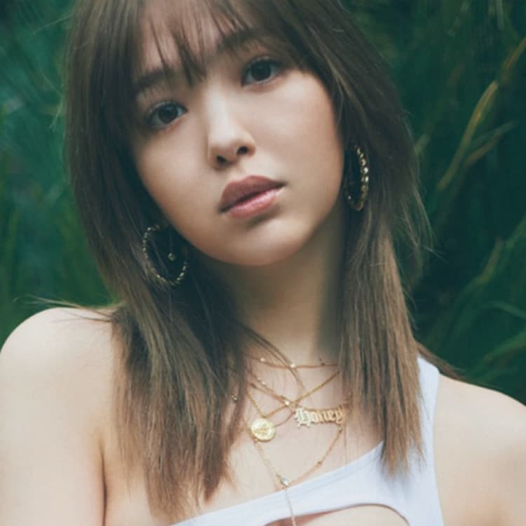 夏までにボンキュッボン 藤田ニコル流のヘルシーボディの作り方 Vivi 夏までにボンキュッボン 藤田ニコル流のヘルシーボディの作り方 Vivi