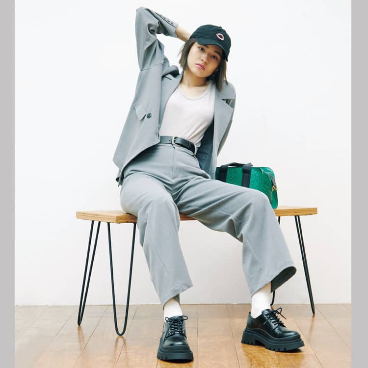秋の足元の大本命 厚底ローファー を一挙ご紹介 どんなコーデもこれ一足で最旬に Vivi 秋の足元の大本命 厚底ローファー を一挙ご紹介 どんなコーデもこれ一足で最旬に Vivi