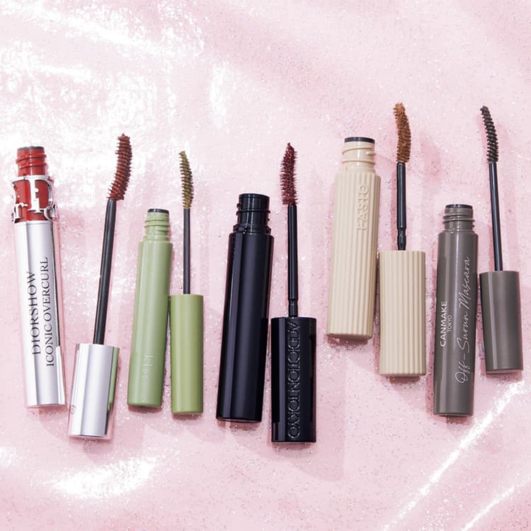 2023新作コスメ】抜け感は“まつ毛”が鍵！マスカラはくすみカラーに変え