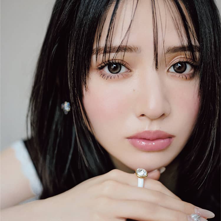 FRUITS ZIPPER・鎮西寿々歌】メロい…♡くすみピンクで可愛さ大爆発 | ViVi