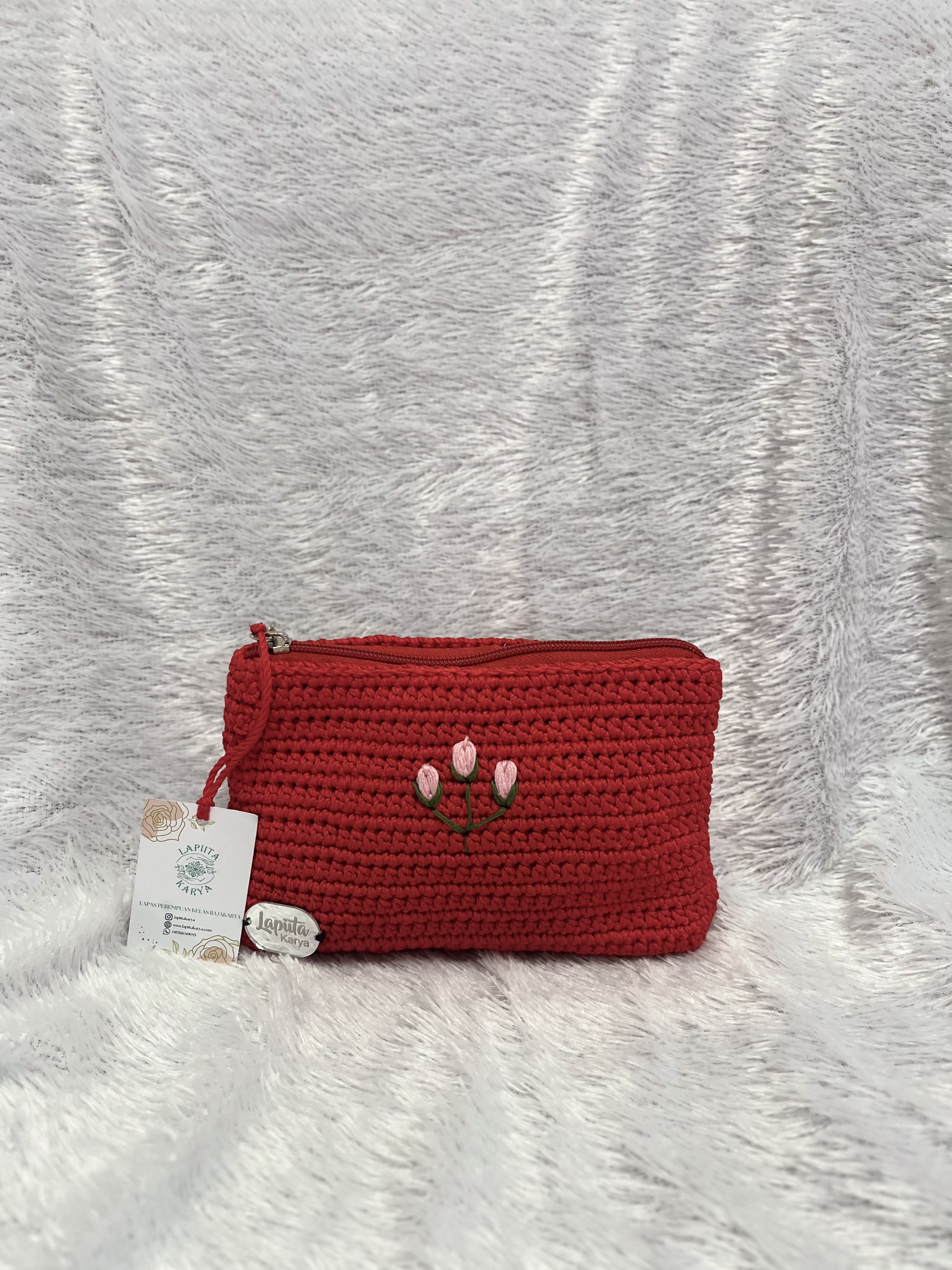 Pouch Rajut (Merah Bunga)