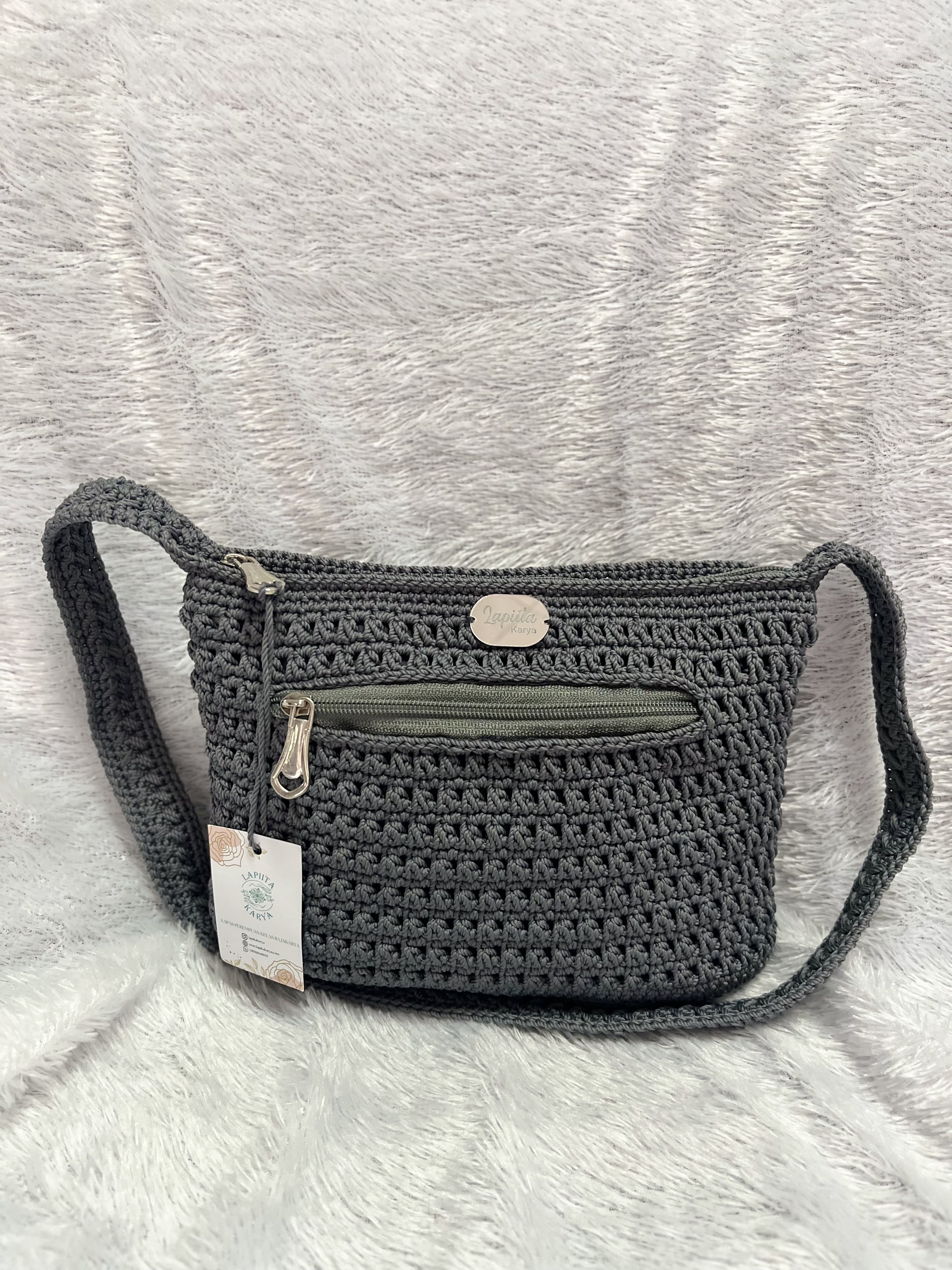 Tas Rajut (Abu-Abu)