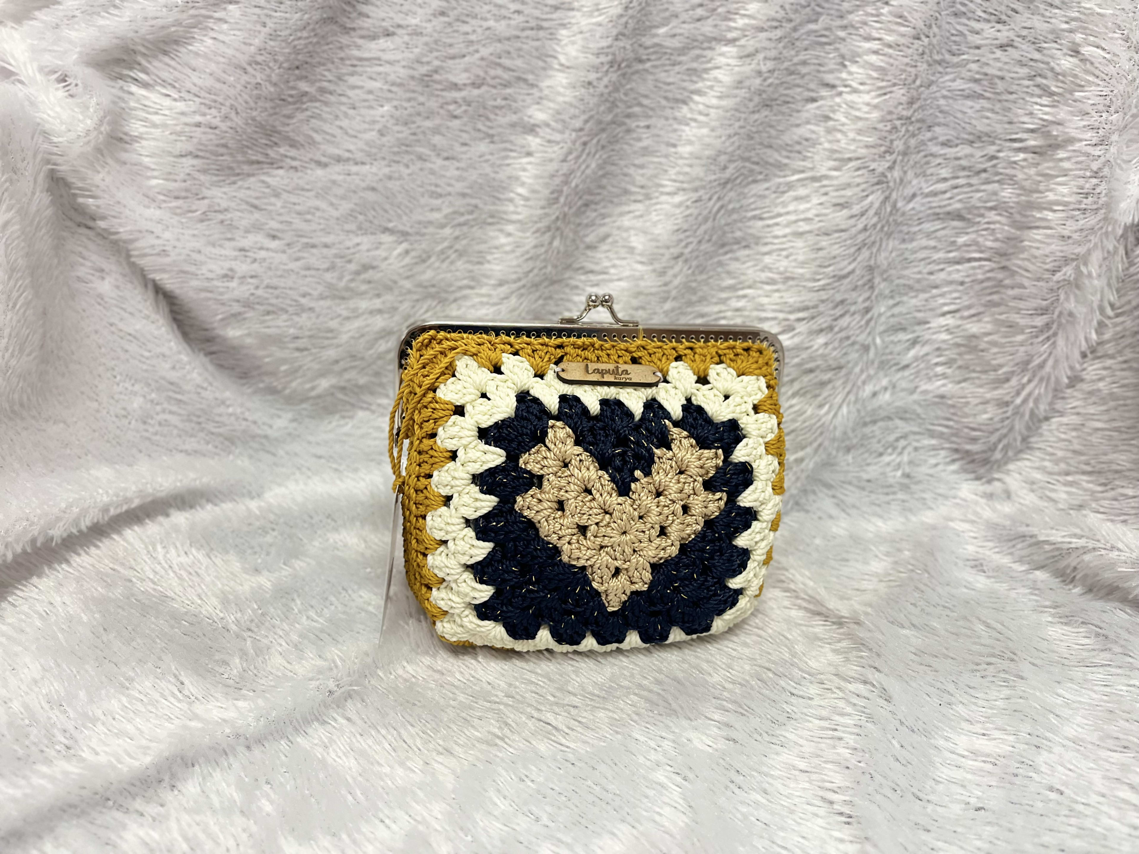 Pouch Rajut (Motif Love Navy & Orange)