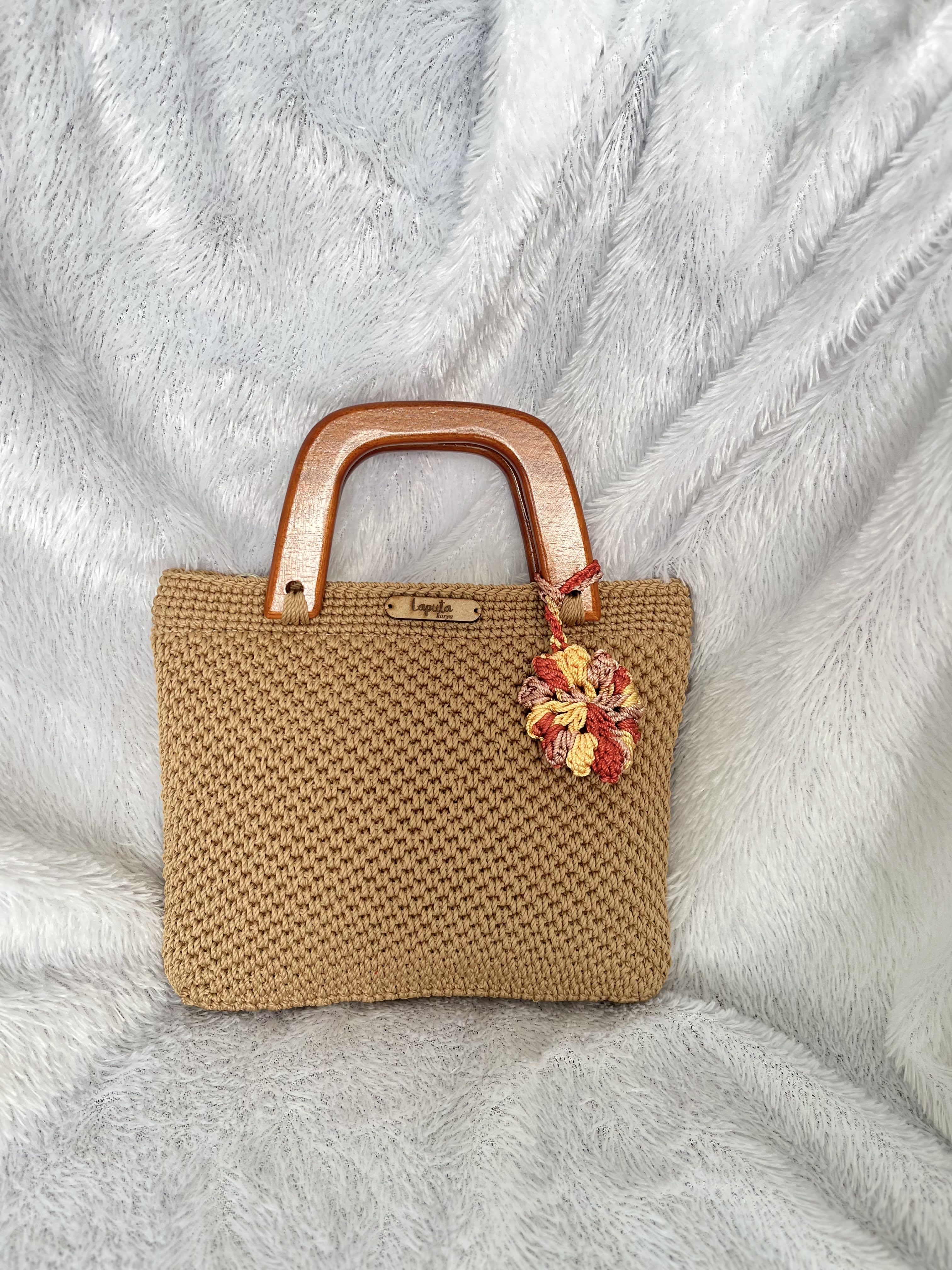 Tas Jinjing Rajut (Coklat, Bunga)