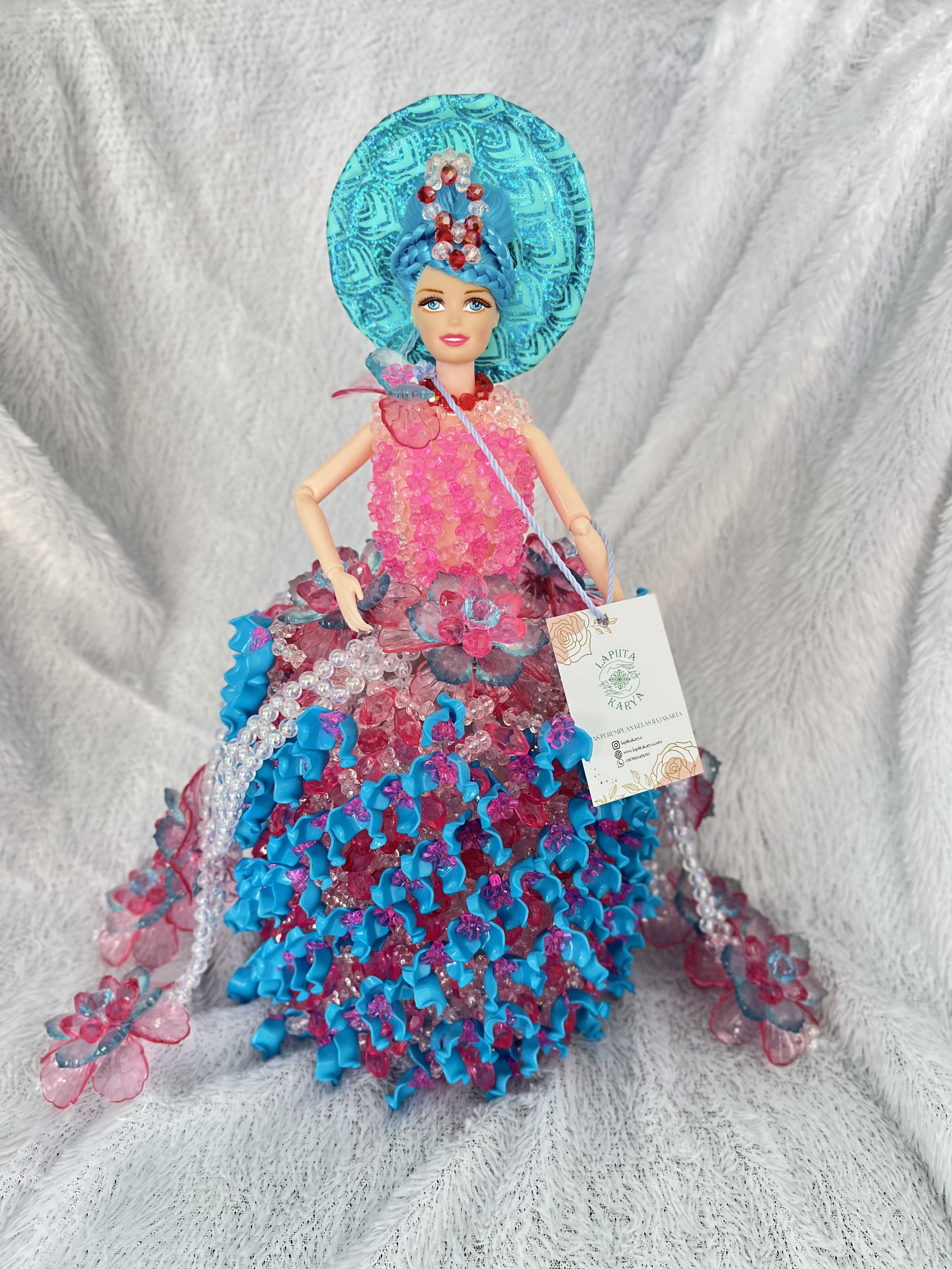 Pajangan Barbie Mote (Biru, Pink)
