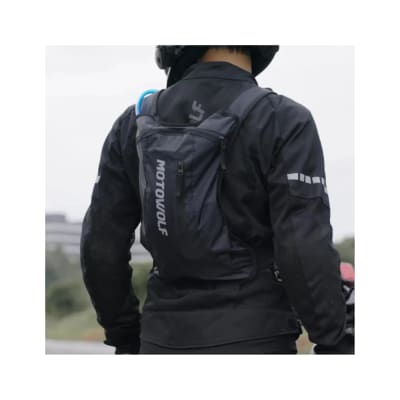 Mochila Impermeable 6L Con Bolsa de Hidratacion 2L MB7