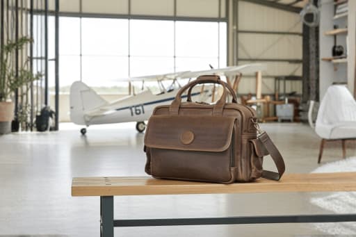 Handmade Leather Flight Bags for Men and Women | VNAV Leather