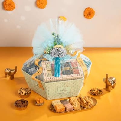 Sweet Box — Pramanik Namkeen gift hamper