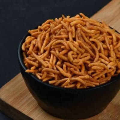 jadi sev — Pramanik Namkeen, Vijapur