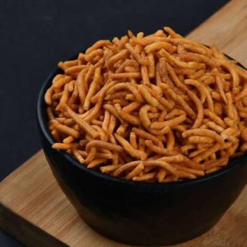 jadi sev — Pramanik Namkeen, Vijapur