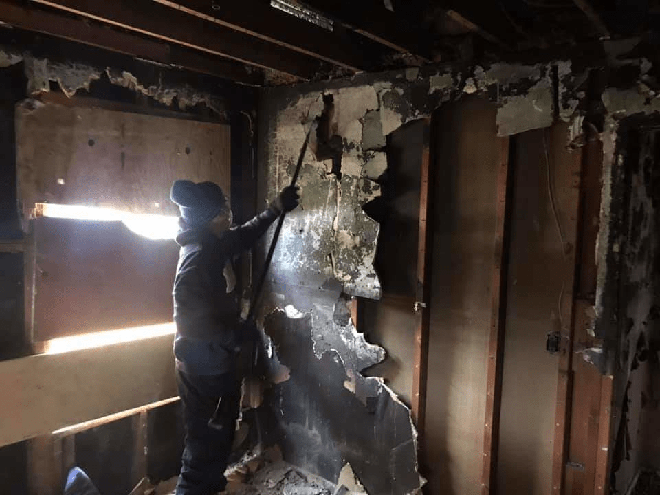 Tulsa officers spend their weekend helping fire victims