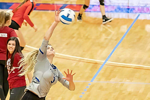 volleynetwork international - athletes - action picture - volleyball professional irina alekseeva attacking