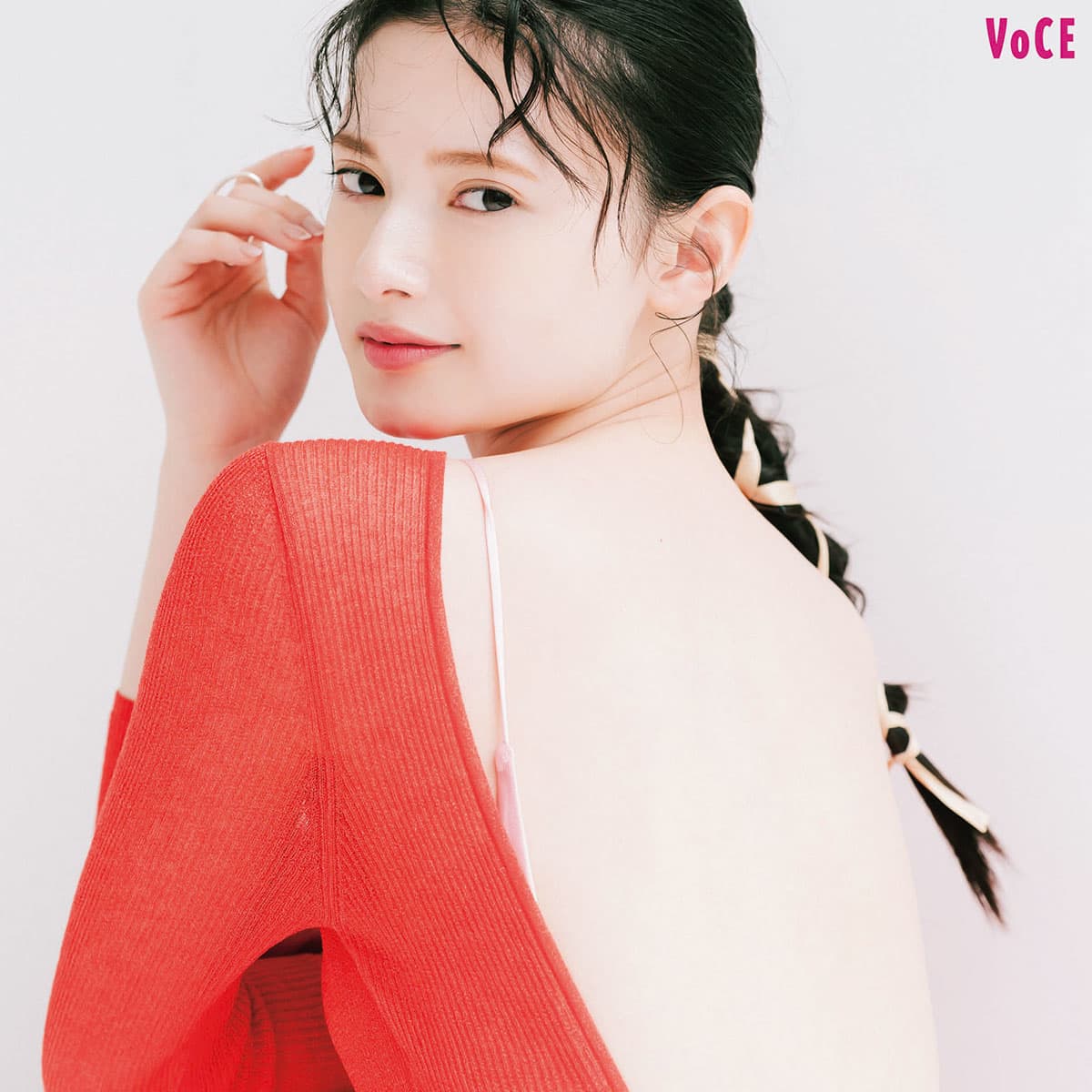 首のシワ、お尻のザラつき、ひじ・ヒザの黒ずみ……【美ボディ】を手に