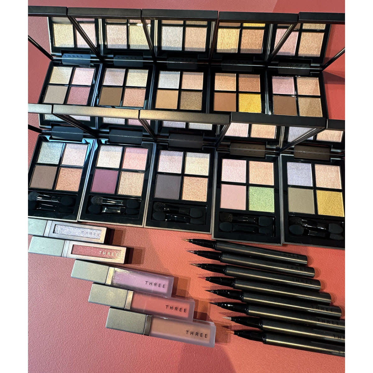 THREE・秋コスメ】透明感に洗練さをプラスする“ニュー・ニュートラル