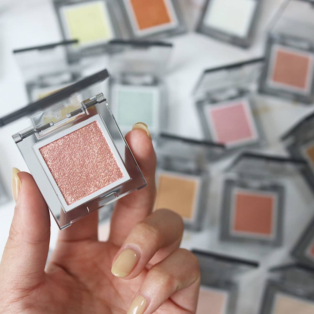 アディクション「ザ シングル アイシャドウ」を全色スウォッチ！イエベ