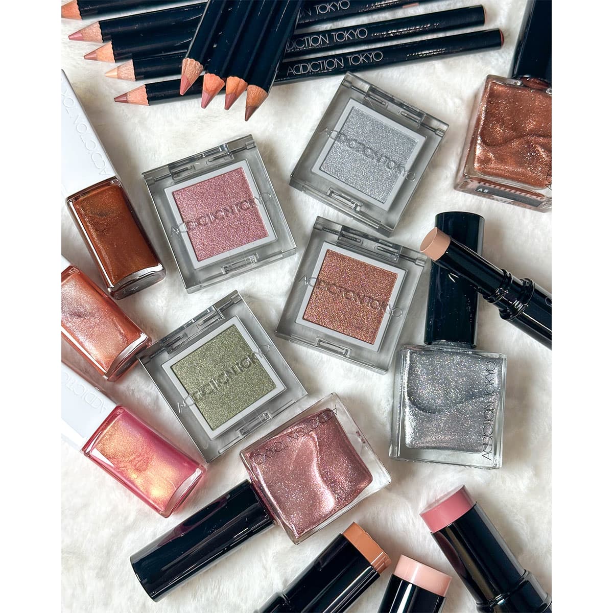 アディクションの夏コスメ2026】バケーション気分を先取り。きらめく夏