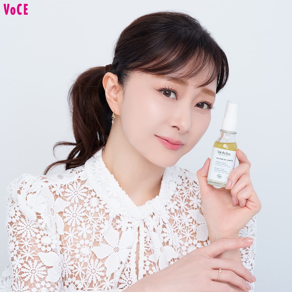 石井美保さんが信頼する【1本4役の導入美容液】がすごい理由[PR 