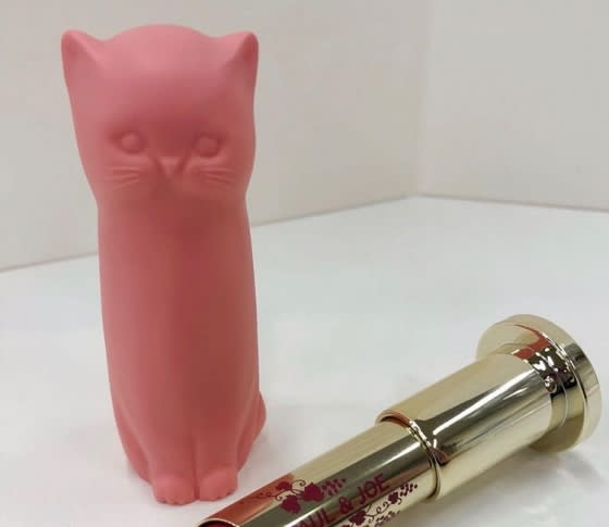 完売品！新品☆ポールアンドジョー メイクアップコレクション2017 猫リップ クリスマスコフレ2017】ポール&ジョーは猫柄コフレ♡ ｜ fasme