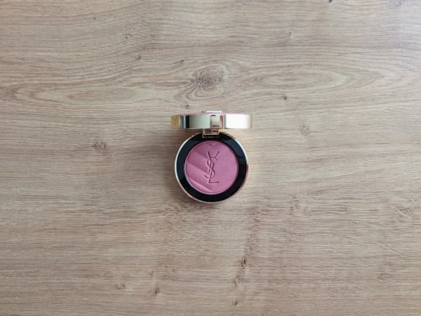 せきゆりさんの「イヴ・サンローラン YSL メイクミーブラッシュ せきゆりさんの「イヴ・サンローラン YSL メイクミーブラッシュ