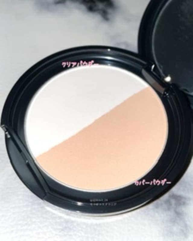 モコ@コスメマニアさんの「KATE ムーンプレストブライトパウダー」の