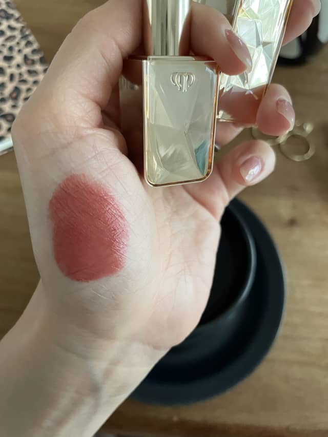 ふじこさんの「クレ・ド・ポー ボーテ ル・ルージュプレシュー」の